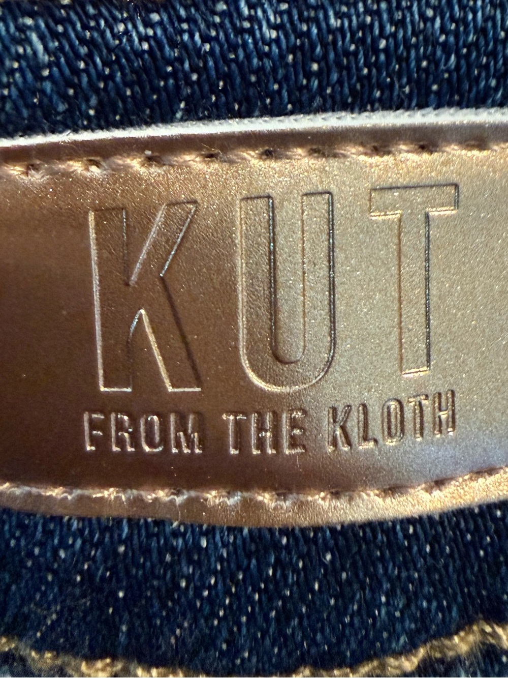 Kut from the Kloth Reese Staight Leg Jeans , size 18W - Picture 9 of 11